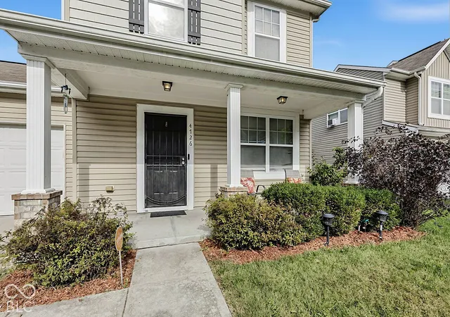 Photo 3 of Single family home for sale at 4726 Ladywood Cliffs Ct, Indianapolis, IN 46226 | MLS# 22128991 | Listing updated on 2026-10-16
