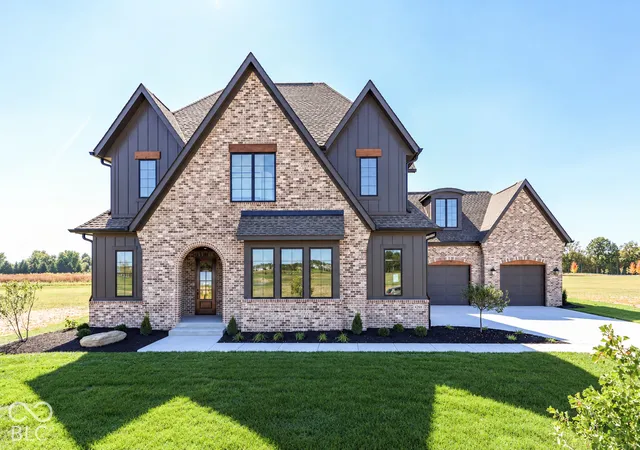 Single family home for sale at 4288 Aurelius Dr, Greenwood, IN 46143 | MLS# 22128998