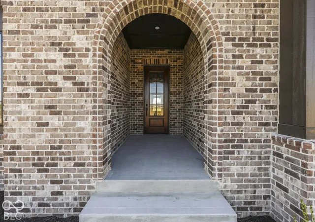 Photo 3 of Single family home for sale at 4288 Aurelius Dr, Greenwood, IN 46143 | MLS# 22128998 | Listing updated on 2026-10-01
