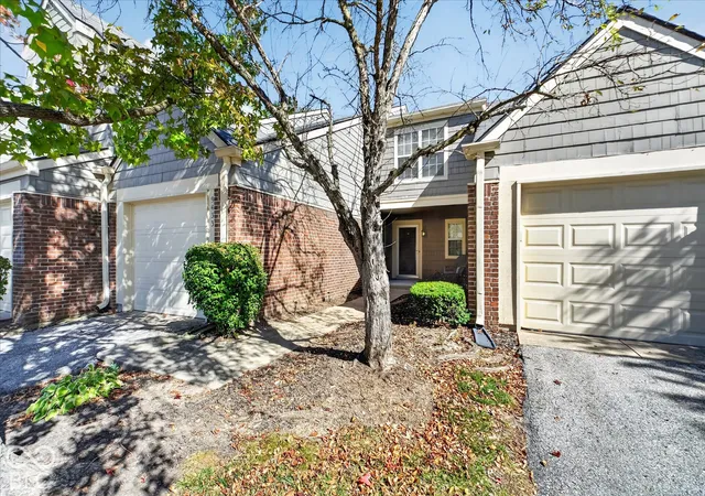 Photo 2 of Condo for sale at 9433 Wimbledon Ct, Indianapolis, IN 46250 | MLS# 22129008 | Listing updated on 2026-10-09