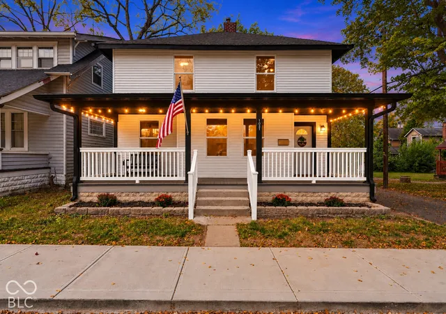 Photo 1 of Single family home for sale at 1021 Lincoln St, Anderson, IN 46016 | MLS# 22129022 | Listing updated on 2026-10-17