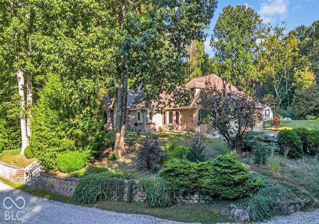 Photo 2 of Single family home for sale at 6545 W Twin Lakes Dr, Martinsville, IN 46151 | MLS# 22129028 | Listing updated on 2026-10-04