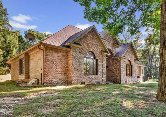 Photo 4 of Single family home for sale at 6545 W Twin Lakes Dr, Martinsville, IN 46151 | MLS# 22129028 | Listing updated on 2026-10-04