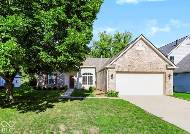 Photo 1 of Sale Pending at 6498 Glenwood Tr, Zionsville, IN 46077 | MLS# 22129034 | Listing updated on 2026-10-05