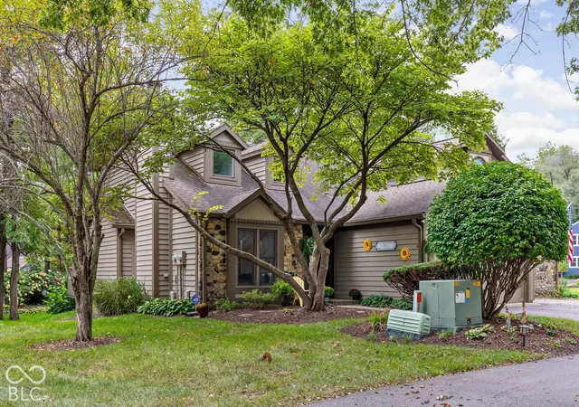 Photo 1 of Condo for sale at 2211 Van Ness Pl, Indianapolis, IN 46240 | MLS# 22129035 | Listing updated on 2026-10-03