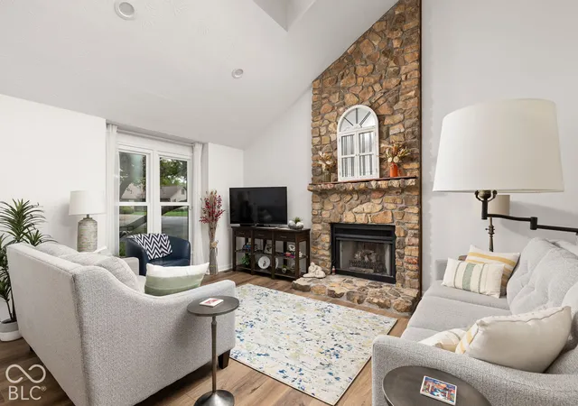Photo 4 of Condo for sale at 2211 Van Ness Pl, Indianapolis, IN 46240 | MLS# 22129035 | Listing updated on 2026-10-03