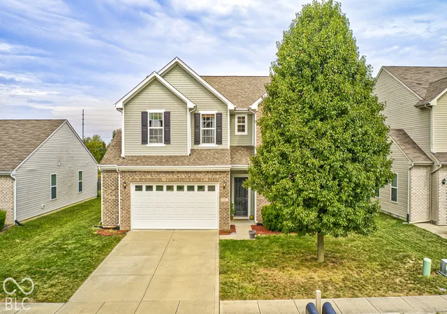 Photo 1 of Single family home for sale at 848 Briarstone Dr, Greenwood, IN 46143 | MLS# 22129043 | Listing updated on 2026-10-01