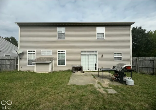 Photo 2 of Single family home for sale at 7340 Graymont Dr, Indianapolis, IN 46221 | MLS# 22129057 | Listing updated on 2026-10-01