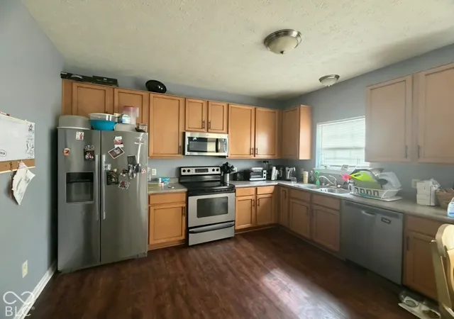 Photo 4 of Single family home for sale at 7340 Graymont Dr, Indianapolis, IN 46221 | MLS# 22129057 | Listing updated on 2026-10-01