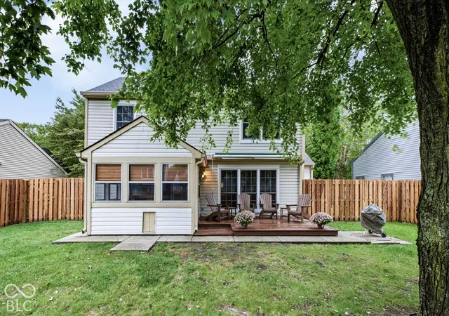 Photo 2 of Single family home for sale at 11533 Jamestown W Dr, Fishers, IN 46038 | MLS# 22129061 | Listing updated on 2026-10-08
