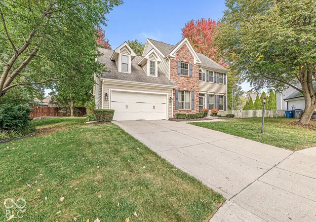 Photo 3 of Single family home for sale at 10666 Tarragon Ct, Fishers, IN 46038 | MLS# 22129063 | Listing updated on 2026-10-15
