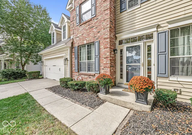 Photo 3 of Single family home for sale at 10666 Tarragon Ct, Fishers, IN 46038 | MLS# 22129063 | Listing updated on 2026-10-15