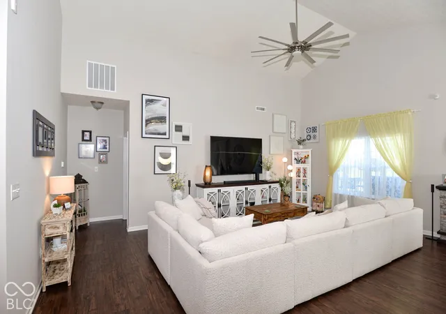 Photo 2 of Single family home for sale at 6798 W Wintergreen Ct, Mc Cordsville, IN 46055 | MLS# 22129069 | Listing updated on 2026-10-08