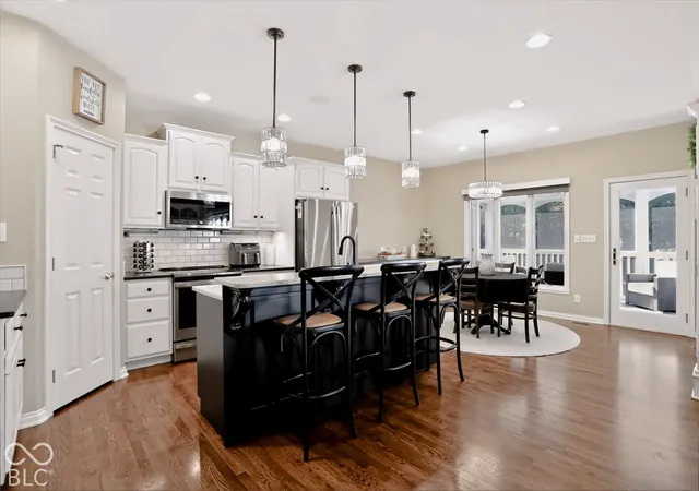 Photo 3 of Single family home for sale at 1055 Old Eagle Way, Greenwood, IN 46143 | MLS# 22129070 | Listing updated on 2026-10-01