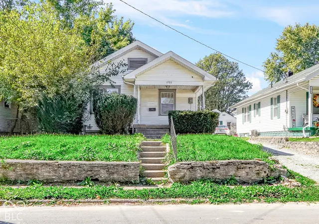 Photo 2 of Single family home for sale at 1703 Johnson, Anderson, IN 46016 | MLS# 22129084 | Listing updated on 2026-09-30