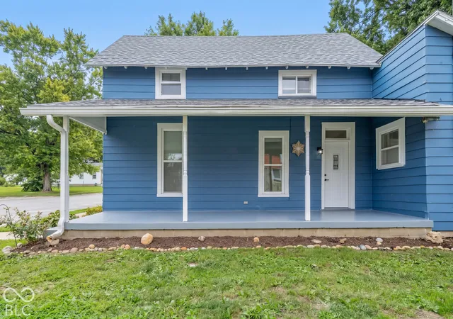 Photo 4 of Single family home for sale at 350 S East St, Pendleton, IN 46064 | MLS# 22129086 | Listing updated on 2026-10-02