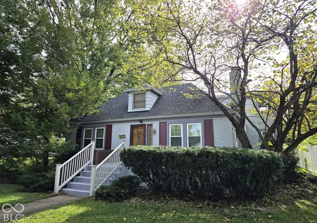 Single family home for sale at 119 Fairfield Dr, Shelbyville, IN 46176 | MLS# 22129090