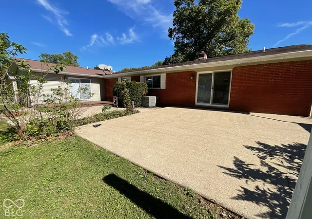 Photo 4 of Sale Pending at 906 Eastwood Dr, Rockville, IN 47872 | MLS# 22129094 | Listing updated on 2026-10-05