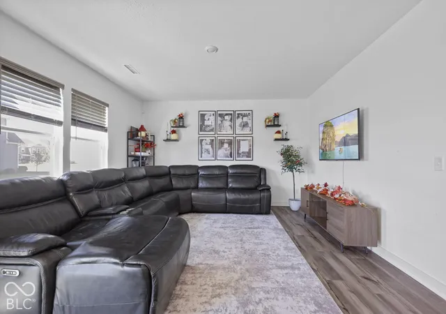 Photo 3 of Single family home for sale at 11547 Kylemore Dr, Indianapolis, IN 46235 | MLS# 22129097 | Listing updated on 2026-10-01