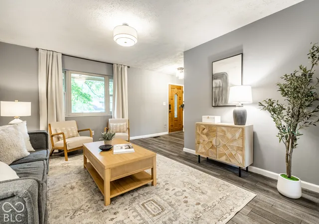 Photo 4 of Sale Pending at 7209 Hearthstone Way, Indianapolis, IN 46227 | MLS# 22129099 | Listing updated on 2026-10-07