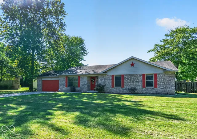 Photo 3 of Single family home for sale at 287 Big Horn Ln, Seymour, IN 47274 | MLS# 22129100 | Listing updated on 2026-10-02