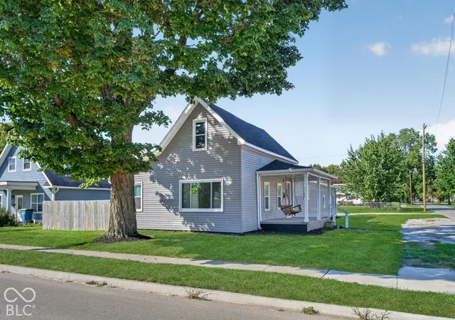 Photo 1 of Single family home for sale at 104 S Blake St, Sheridan, IN 46069 | MLS# 22129103 | Listing updated on 2026-10-01