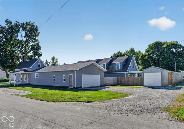 Photo 2 of Single family home for sale at 104 S Blake St, Sheridan, IN 46069 | MLS# 22129103 | Listing updated on 2026-10-01