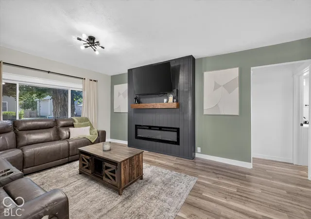 Photo 4 of Single family home for sale at 104 S Blake St, Sheridan, IN 46069 | MLS# 22129103 | Listing updated on 2026-10-01
