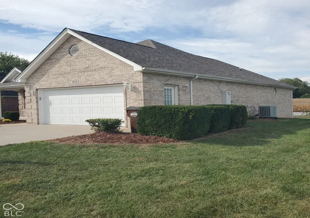 Photo 3 of Single family home for sale at 2859 Whitney Way, Seymour, IN 47274 | MLS# 22129105 | Listing updated on 2026-10-02