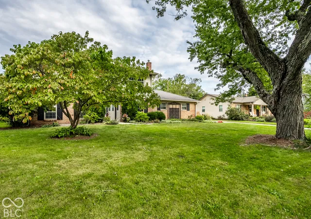 Photo 3 of Single family home for sale at 72 Parkview Rd, Carmel, IN 46032 | MLS# 22129110 | Listing updated on 2026-10-07