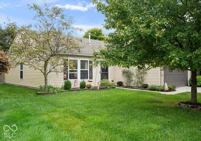 Photo 3 of Sale Pending at 15230 Beam St, Noblesville, IN 46060 | MLS# 22129121 | Listing updated on 2026-10-08