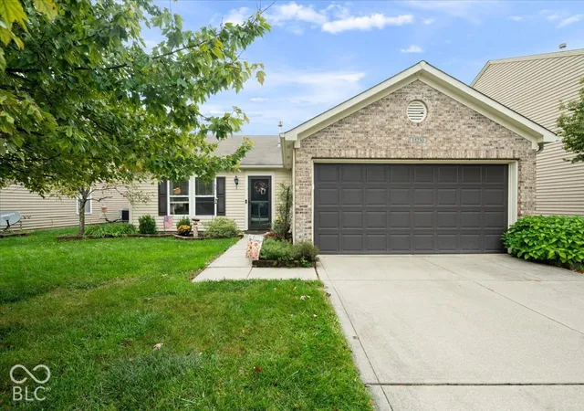 Photo 3 of Sale Pending at 15230 Beam St, Noblesville, IN 46060 | MLS# 22129121 | Listing updated on 2026-10-08
