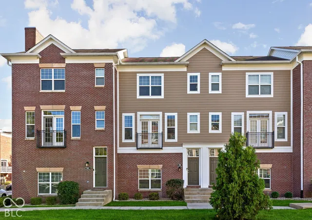 Photo 3 of Sale Pending at 324 Neuman Way, Carmel, IN 46032 | MLS# 22129125 | Listing updated on 2026-10-07
