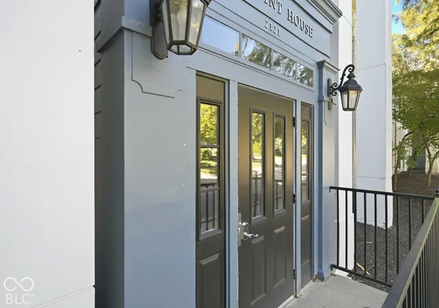 Photo 3 of Condo for sale at 2121 Grenville St #1B, Carmel, IN 46032 | MLS# 22129128 | Listing updated on 2026-10-08