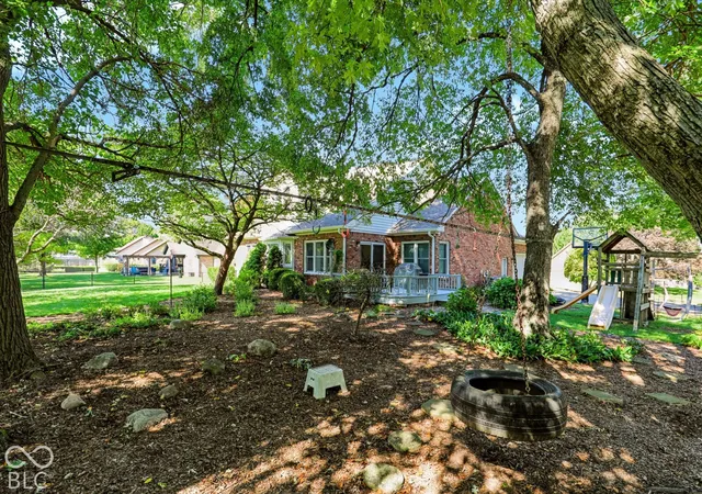 Photo 28 of Single family home for sale at 225 Deer Tr Ct, Pittsboro, IN 46167 | MLS# 22129129 | Listing updated on 2026-10-08