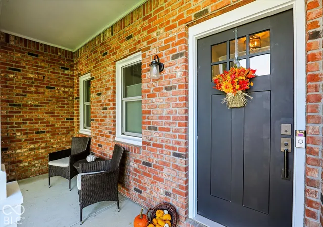 Photo 3 of Single family home for sale at 225 Deer Tr Ct, Pittsboro, IN 46167 | MLS# 22129129 | Listing updated on 2026-10-03