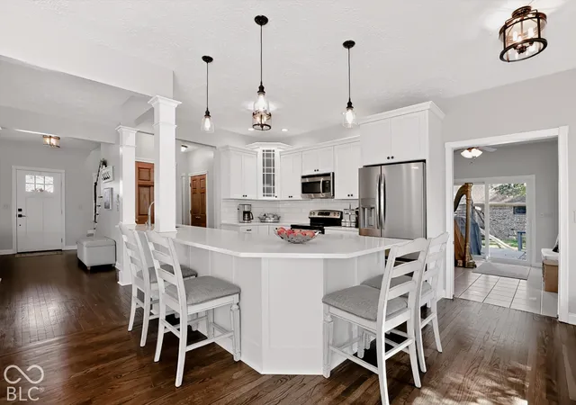 Photo 2 of Sale Pending at 225 Deer Tr Ct, Pittsboro, IN 46167 | MLS# 22129129 | Listing updated on 2026-10-19