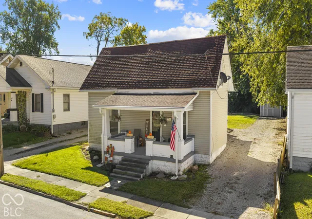 Photo 1 of Single family home for sale at 12 Beveridge St, Greencastle, IN 46135 | MLS# 22129136 | Listing updated on 2026-10-01