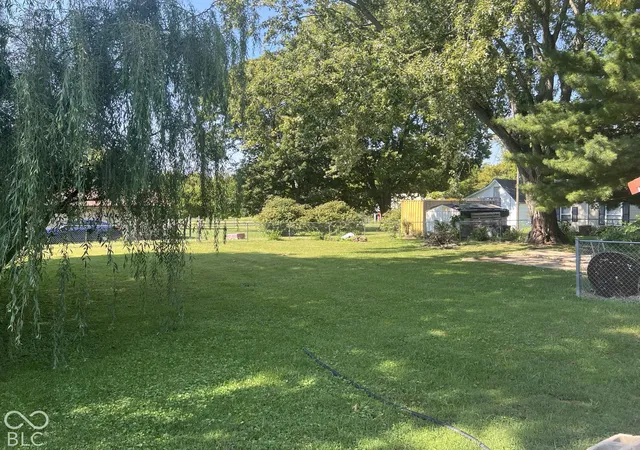 Photo 3 of Sale Pending at 5431 W Marietta Poplar St, Shelbyville, IN 46176 | MLS# 22129142 | Listing updated on 2026-10-03