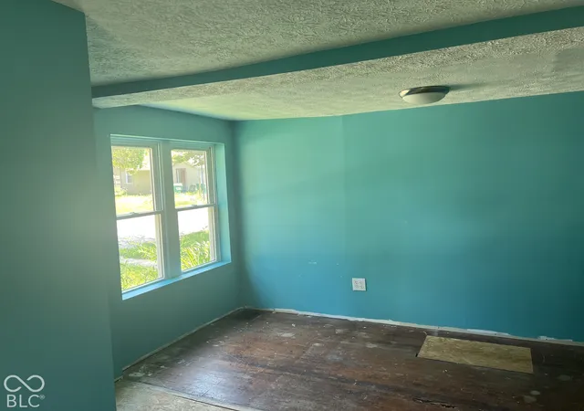 Photo 4 of Sale Pending at 5431 W Marietta Poplar St, Shelbyville, IN 46176 | MLS# 22129142 | Listing updated on 2026-10-03