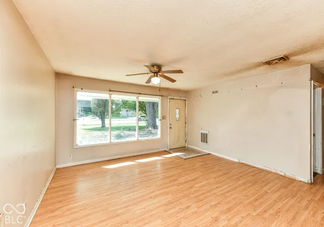 Photo 4 of Single family home for sale at 1731 N Girls School Rd, Indianapolis, IN 46214 | MLS# 22129145 | Listing updated on 2026-10-07