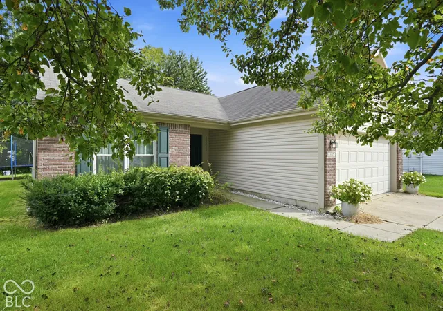 Photo 2 of Single family home for sale at 13315 Eastwood Ln, Fishers, IN 46038 | MLS# 22129146 | Listing updated on 2026-10-05