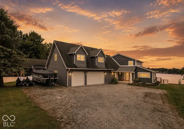 Single family home for sale at 1220 Shoreline Dr, Cicero, IN 46034 | MLS# 22129150
