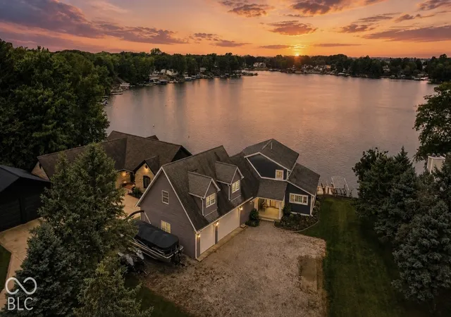 Photo 2 of Single family home for sale at 1220 Shoreline Dr, Cicero, IN 46034 | MLS# 22129150 | Listing updated on 2026-10-08