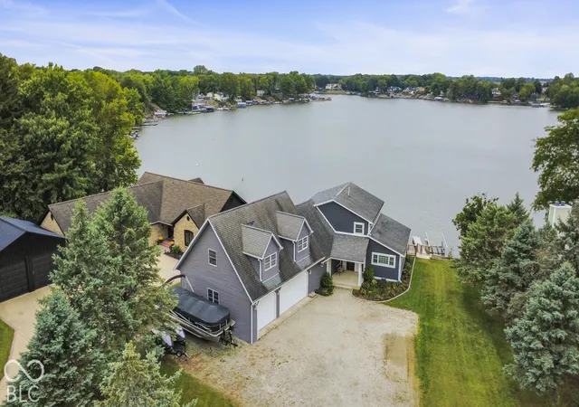 Photo 3 of Single family home for sale at 1220 Shoreline Dr, Cicero, IN 46034 | MLS# 22129150 | Listing updated on 2026-10-08