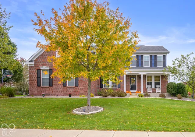Photo 2 of Single family home for sale at 5810 Cherokee Dr, Bargersville, IN 46106 | MLS# 22129152 | Listing updated on 2026-10-01