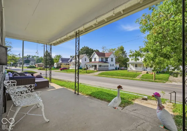 Photo 3 of Single family home for sale at 940 S 14th Street, New Castle, IN 47362 | MLS# 22129154 | Listing updated on 2026-10-07