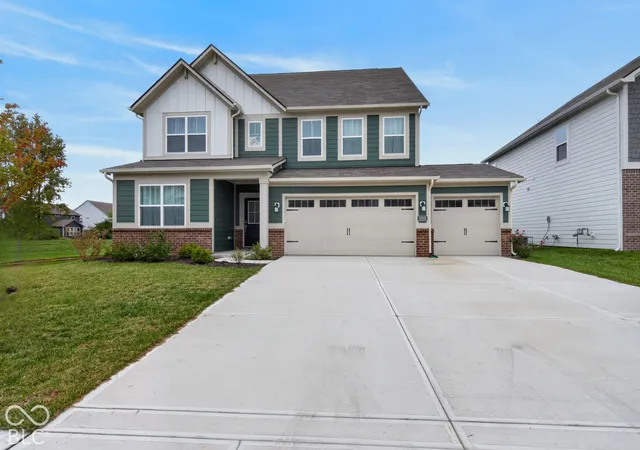 Photo 3 of Single family home for sale at 1190 Turner Tr N, Avon, IN 46123 | MLS# 22129159 | Listing updated on 2026-10-02