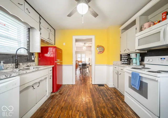 Photo 3 of Single family home for sale at 3839 Hoyt Ave, Indianapolis, IN 46203 | MLS# 22129160 | Listing updated on 2026-10-02