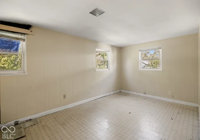Photo 2 of Single family home for sale at 622 W 41st Street, Indianapolis, IN 46208 | MLS# 22129172 | Listing updated on 2026-10-05